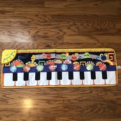 Kids Musical Piano Keyboard Large Floor Play Mat 43″ Long – Works! See Video