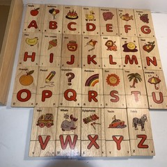 52 piece Alphabet & Picture Wooden Puzzle w/ Storage Box ABC Education
