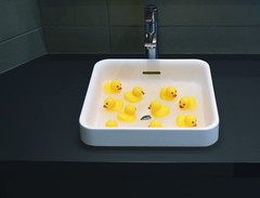 CICITOYWO Yellow Rubber Ducks, 10pcs Preschool Bath Toys Small,