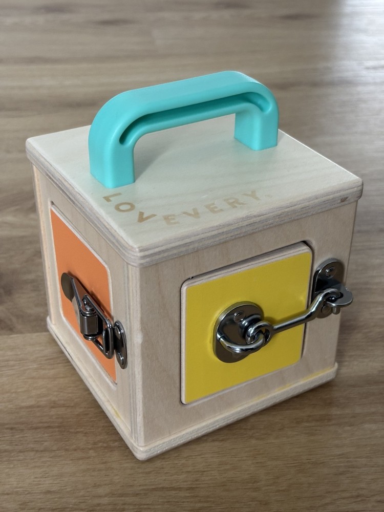 Lovevery Wooden Lock Box Latches “The Realist” 19-21 Months Hand-eye Montessori