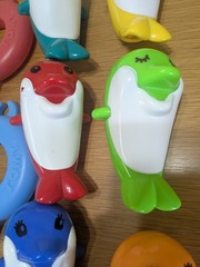 Tomy Toomies Do Re Mi Musical Dolphins Baby Bath Toy Educational Complete Vtg