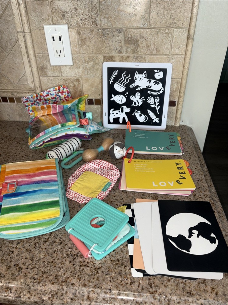 Lovevery Lot of items various kits Guides Montessori Toys sensory #c46