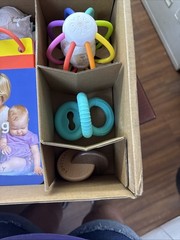 LOVEVERY The Charmer Play Kit 3-4 Months Developmental Toy Montessori