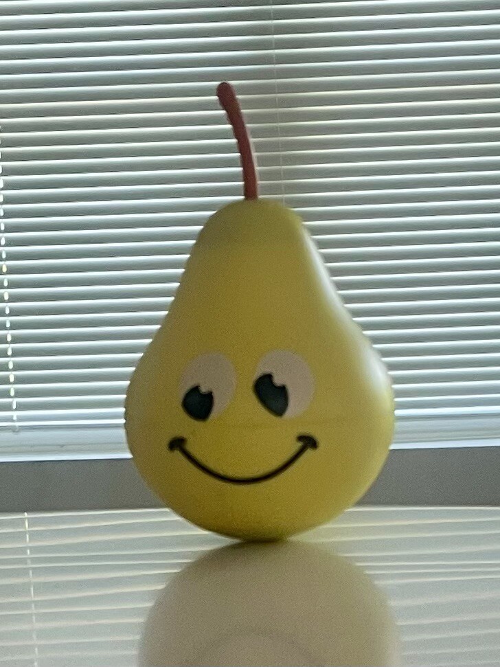 Original Fat Brain Toy. 🍐 Pear. Wobbles And Plays Music. Ages 1+.