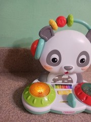 Infantino Spin & Slide DJ Panda – 16 Songs, Busy Beads for Fine Motor Skills