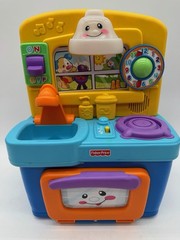 Fisher Price Laugh & Learn Learning Kitchen Lights Music & Sounds W/ Accessories