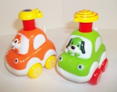 2 Manhattan Toy Co. Silly Racers 2017 Push And Go Animal Cars toys tails wag
