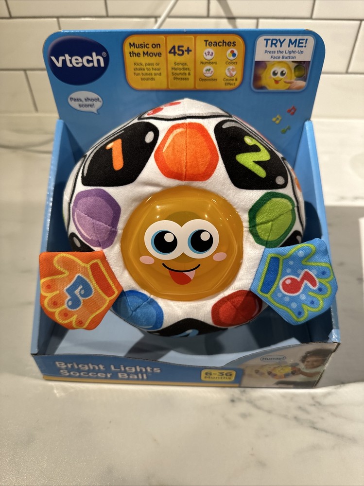 NEW VTech 5091 Bright Lights Soccer Ball 6-36 months Baby Toddler Learning Toy