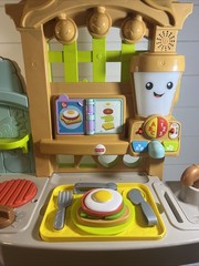 Fisher-Price Laugh & Learn Grow-the-Fun Garden to Kitchen Playset. Missing 3