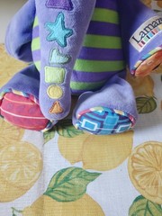 LAMAZE ELEPHANT PURPLE ELEPHANTUNES MUSICAL SOUNDS LEARN PLUSH TOY 13″