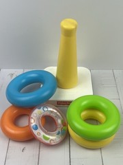 FISHER PRICE Rock-A-Stack 2004 Stacker Top Rattle 5 Colorful Rings Classic Toy