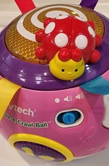 V-Tech-Move & Crawl Ball-Talks-Lights-Music-Colors-Shapes-Rolls w/Ribbon Grabs