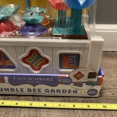 FAO Schwarz Bumble Busy Bee Garden Sort & Match Toy Set 18pc Ages 18m+ Brand New