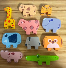 Wooden stackable animals – total of 10 pieces