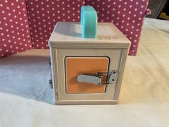 LOVEVERY/MONTESSORI WOOD LATCH BOX, GEO SHAPES PUZZLE FROM THE REALIST PLAY KIT