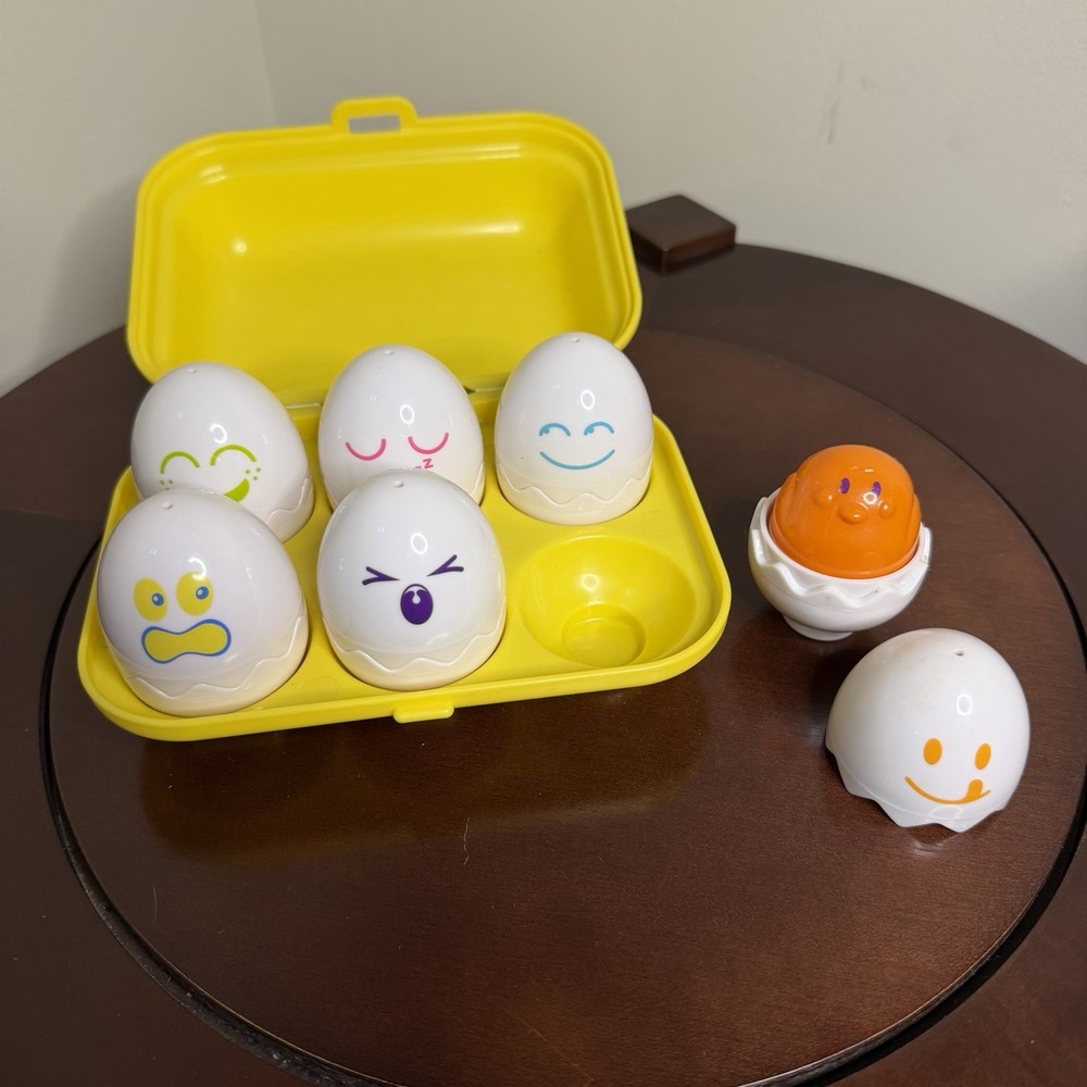 TOMY Egg Shape Sorting Hide N Squeak Toddler Toy 1993 Baby Toddler Interactive