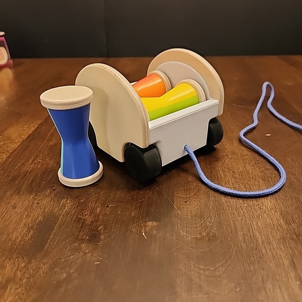 Lovevery Pull Toy Car Puzzle Adventurer Play Kit 16-18 Months