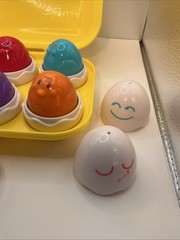 Vintage Tomy Egg Shape Sorting Hide N Squeak Toddler Toy Missing 1 Egg Top!