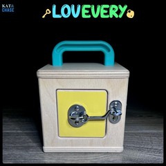 LOVEVERY Wooden Lock Box Latches The Realist Box Montessori Learning Toy D0023