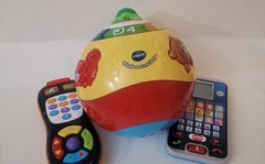 vTech Toys Lot Wiggle & Crawl, Click & Count, Call & Chat