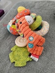 Infantino Stretch & Spiral Activity Toy – Ages 0 and up, for Strollers