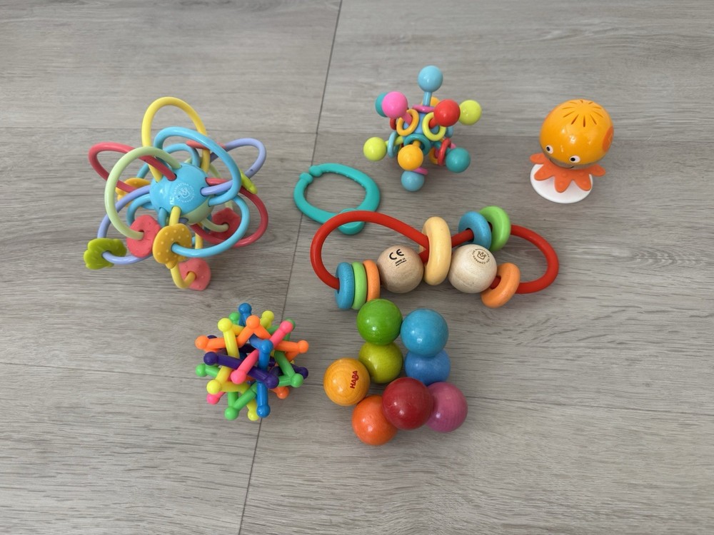 Manhattan Toys Skwinkle Wood Baby Toy HABA Magica clutching toy Other