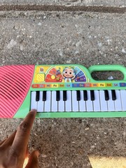 CoComelon First Act Musical Keyboard Piano Toy, 23 Keys – Multicolor (CMF0002)