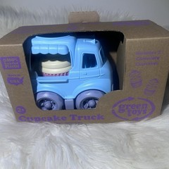 Green Toys Cupcake Truck One Truck and One Complete Cupcake Original Box