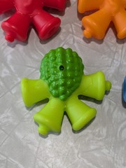 Infantino Snap & Pop Pals – 5 Linkable Animal Figures (6+ Months)