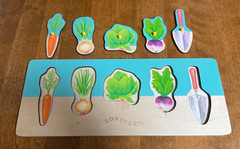 LOVEVERY from the Realist Playkit ( 19-21 months ) Community Garden Puzzle
