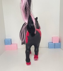 Breyer Horses Color Changing Bath Toy | Jasmine the Horse | Black / Pink…