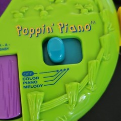 Tiger Electronics Disney Winnie the Pooh Poppin’ Piano Musical Toy 87-001