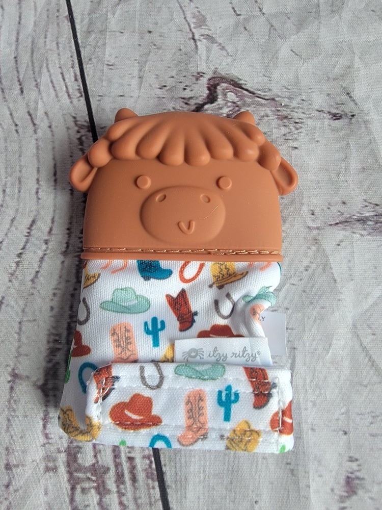 Itzy Ritzy Highland Cow Itzy Mitt Silicone Teething Mitt