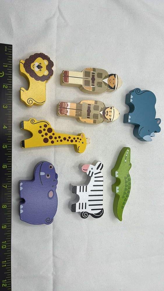 YOU CHOOSE Melissa & Doug replacement wooden ANIMAL safari rescue shape sorter
