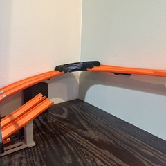 Curved Track Pieces 90 Degree double Turn with Hot Wheels, Double Racetrack
