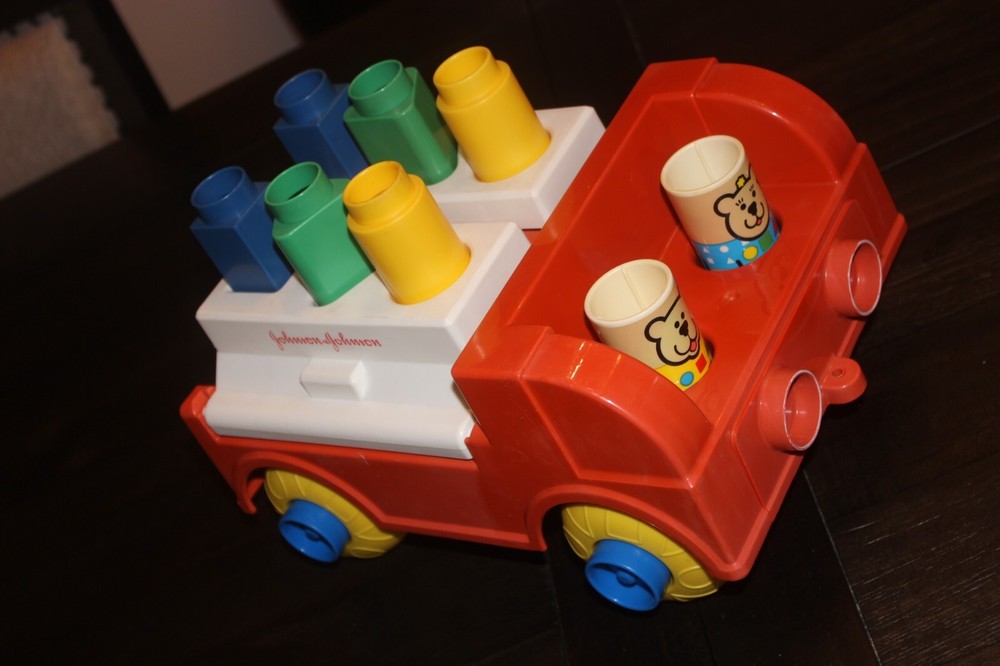 Johnson & Johnson Shape Sorter Fire Truck Pull Toy Complete Set Vintage