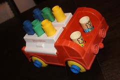 Johnson & Johnson Shape Sorter Fire Truck Pull Toy Complete Set Vintage