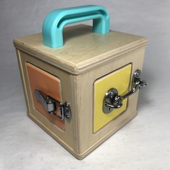 Lovevery Wooden Lock Box Latches The Realist 19-21 Months Montessori Toy Puzzle