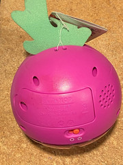 Skip Hop 7.5″ Beet Box Crawl Ball Toy 6m+ *NEW w/Tags* u2