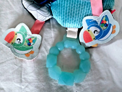 Infantino Parrot Bird baby Hanging Plush Animal Toy Rattle Crinkle Teether Tags