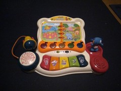 VTech Sing And Discover Story Piano Microphone Colors Music Song Animal