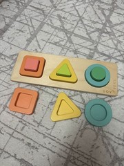 Lovevery Geo Shapes Puzzle Montessori Wooden The Realist Play Kit 19-21 months