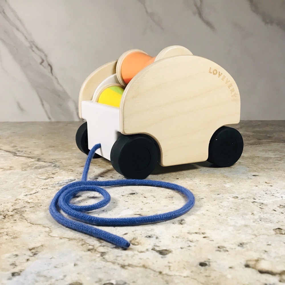 LOVEVERY WOOD PULL CAR ADVENTURER PUZZLE PLAY KIT