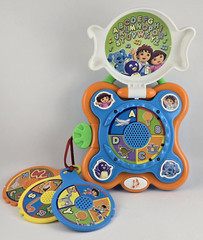 2008 Mattel Nickelodeon ABC Knows Your Name Baby Musical Alphabet