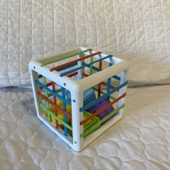 Fat Brain Toys Inny Bin Baby Sensory Develop Learn Shape Sorter Montessori Used