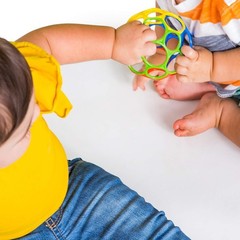 Bright Starts Oball Easy Grasp Classic Ball BPA-Free Infant Toy in Red, Yellow,