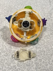 Spin Master CHUCKLE BALL Motorized Bouncing Sensory Developmental Toy – WORKS!!