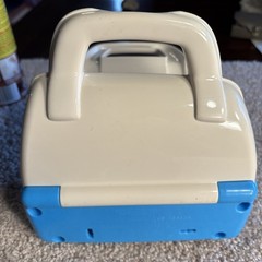 FIsher Price Laugh & Learn Sing Along Med Doctor Bag With Accessories, Batteries