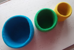 Set 3 Lovevery Stacking Nesting Felt Baskets 6″ Blue 4.5″ Green 3.5″ Yellow