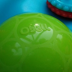 Kids II Activity Toy Sensory Play Baby Toddler Blue Green Orange Red Rings 9″